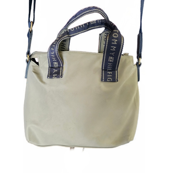 Tommy Hilfiger Cream and Blue Crossbody Bag with Modern Design - Picture 4 of 11